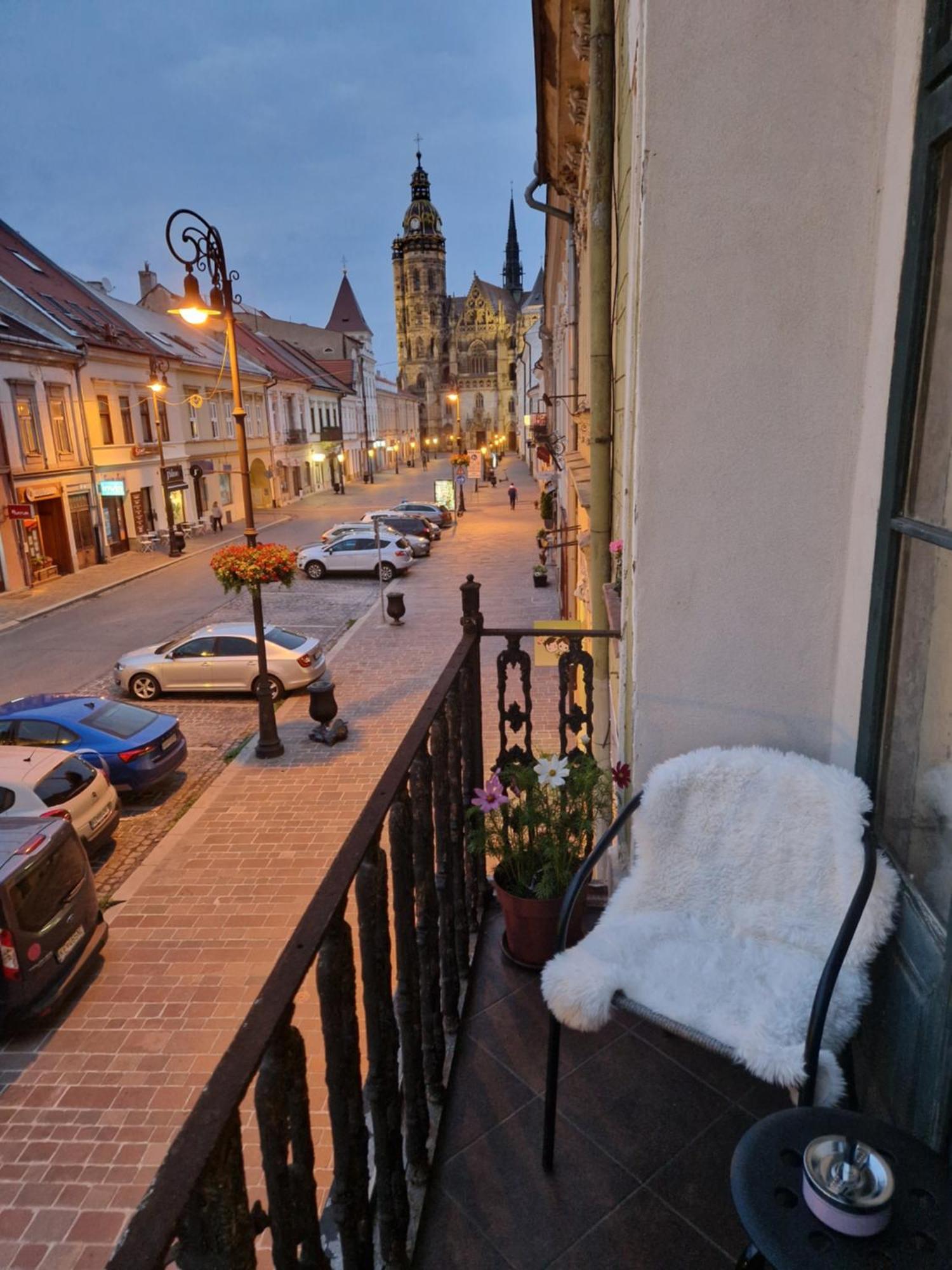 Marina Old Town Apartment Kosice Bagian luar foto