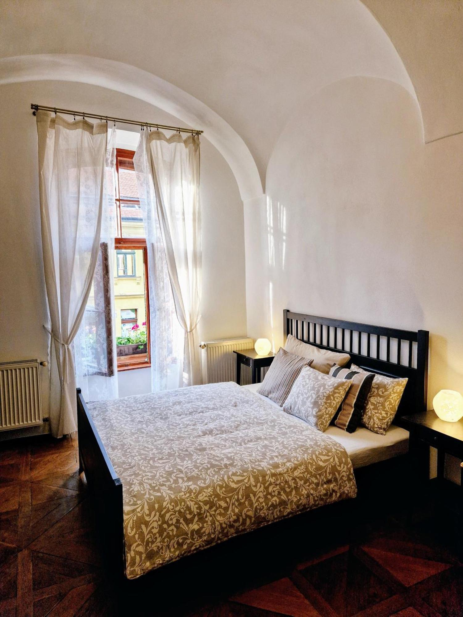 Marina Old Town Apartment Kosice Bagian luar foto