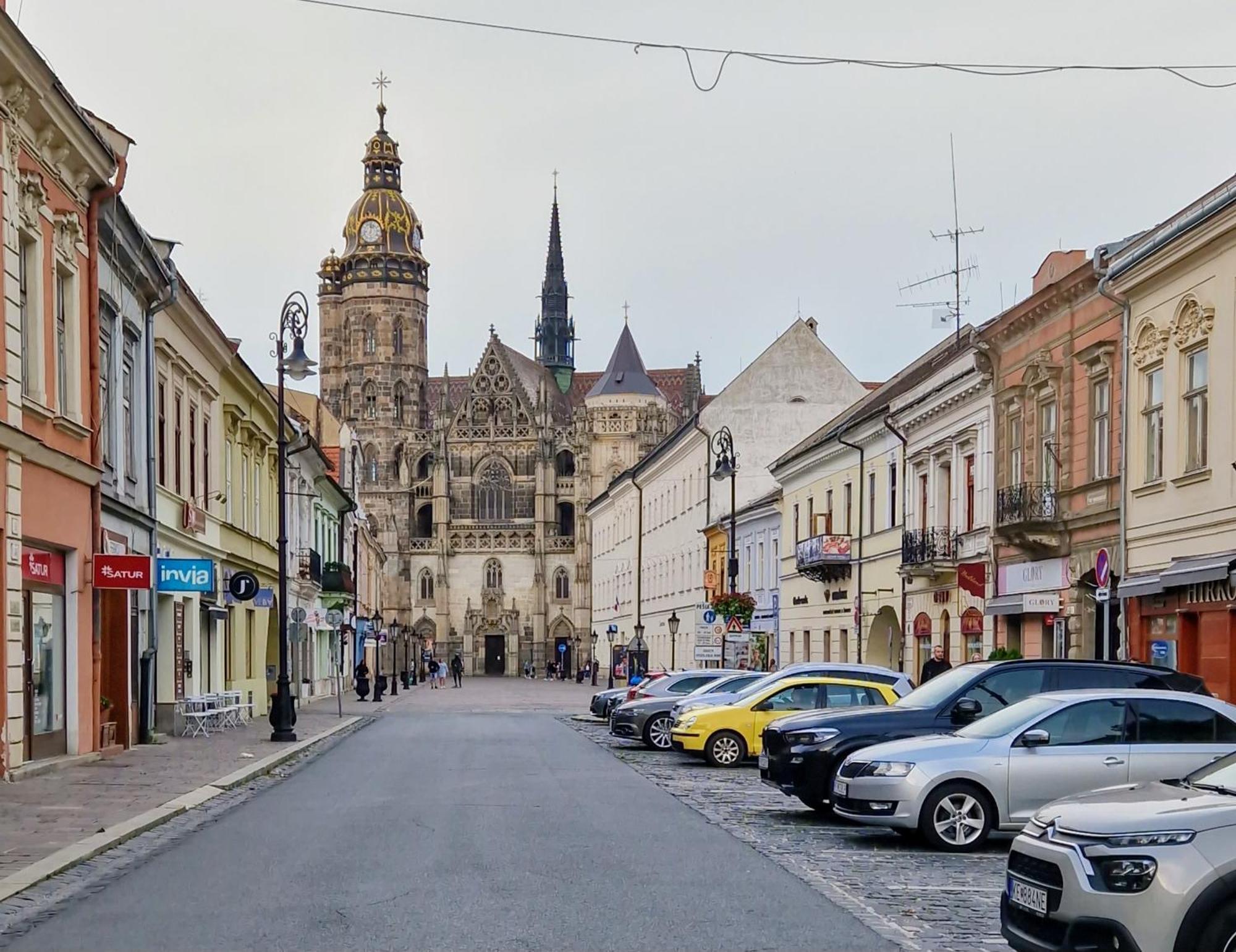 Marina Old Town Apartment Kosice Bagian luar foto
