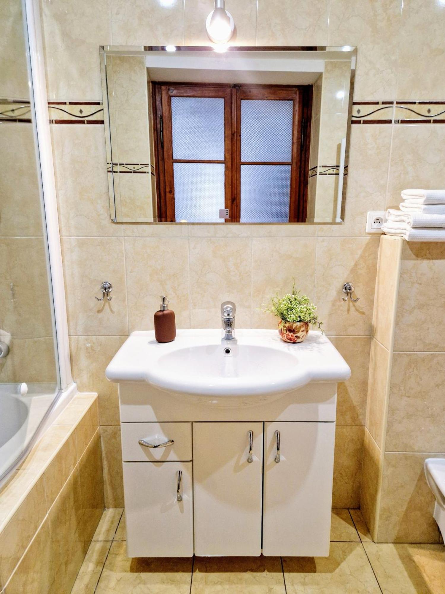 Marina Old Town Apartment Kosice Bagian luar foto