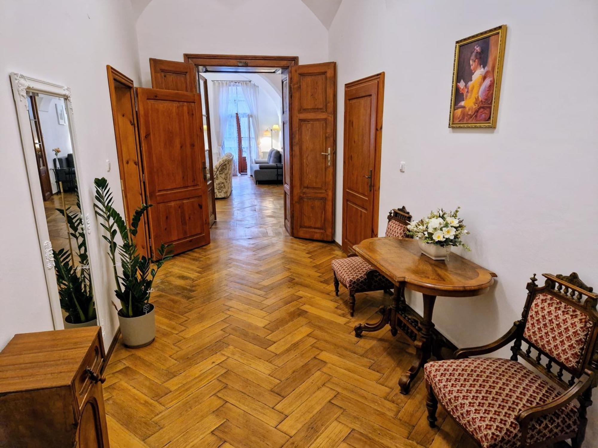 Marina Old Town Apartment Kosice Bagian luar foto